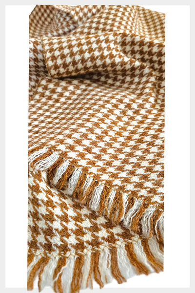 Vintage 80s / 90s houndstooth golden brown and creamy white fringed dress scarf (Copy)