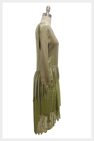 1920s Green Silk Lace Dress: Art Deco Drop Waist, Size Small