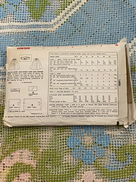 1950s Simplicity Skirt Sewing Pattern 1490: Junior Misses Full Skirt, Waist 23.5"