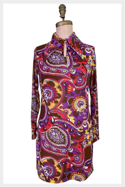1970s MOD psychedelic mini dress with pointed collar | small