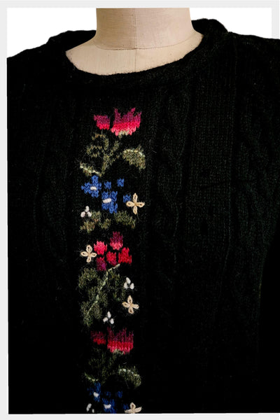 1980s Susan Bristol  hand-embroidered floral cable knit wool sweater | size M/L