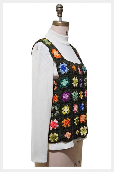 Vintage 1970s hand crocheted granny square patchwork top/vest – large