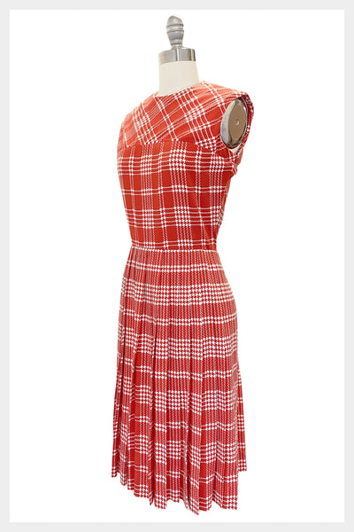 1960s red and white check summer vintage day dress w pleated skirt | size small