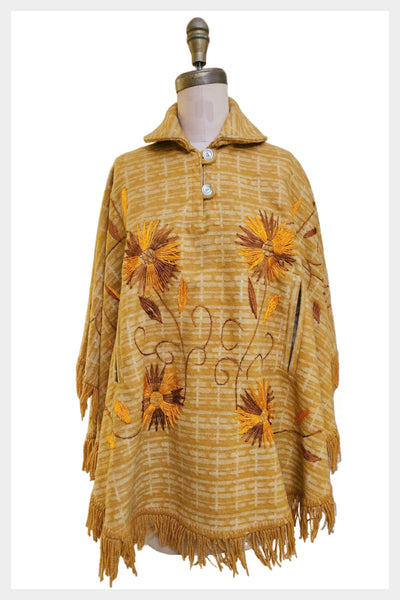 1970s boho fringed hippie embroidered sunflowers gold folk festival poncho | size small-medium