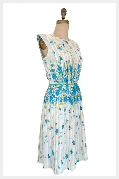 1960s floral fit & flare R&K Originals blue and white floral day dress | size medium
