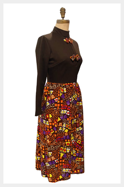 1970s geometric dress with toggles | size medium